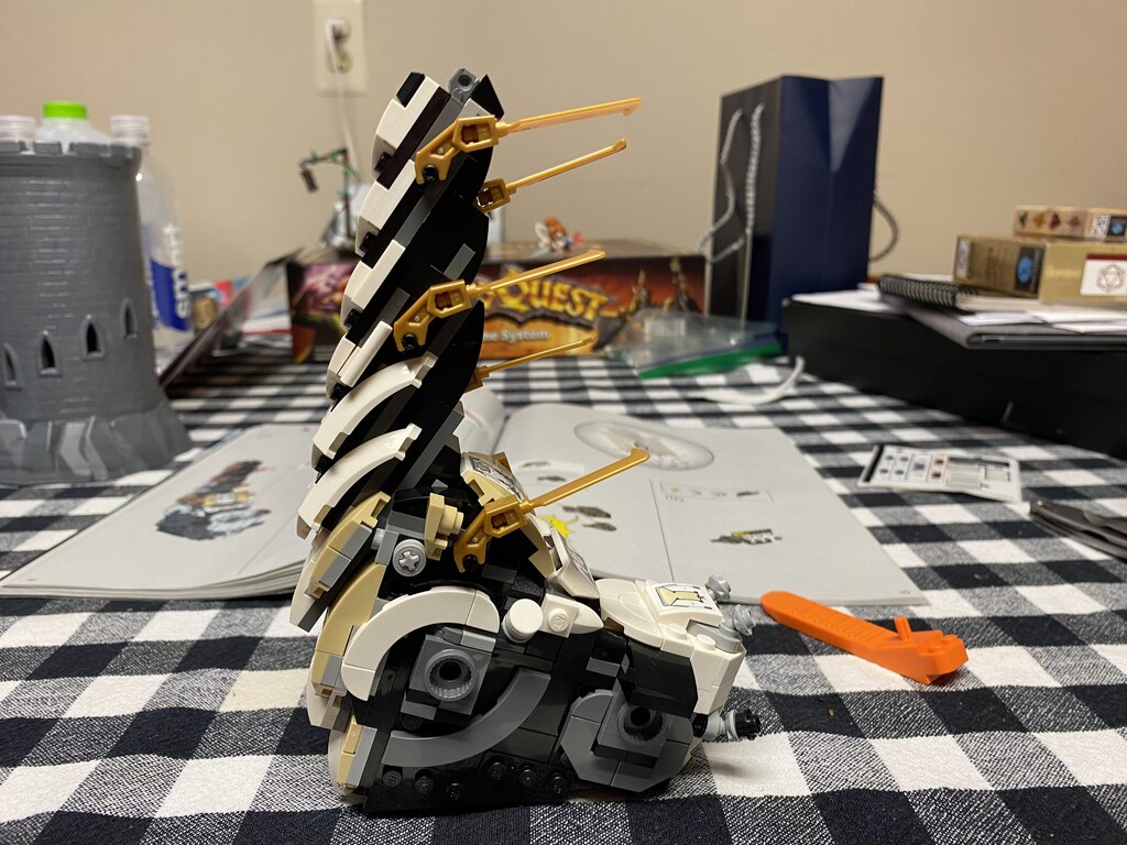 Body and neck of Tallneck